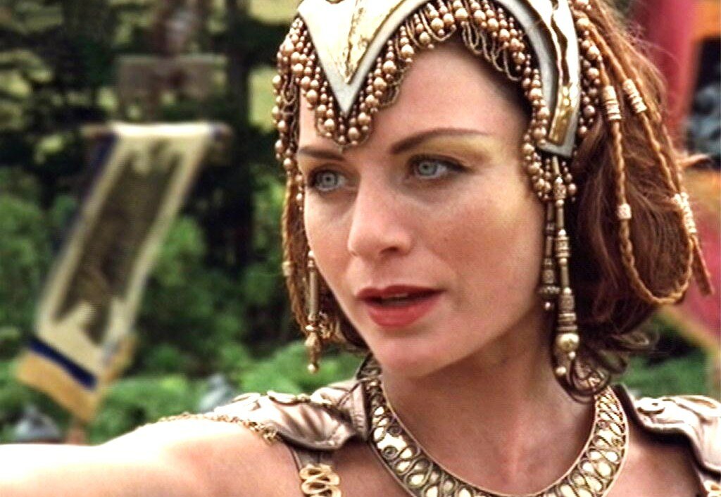 This is a landscape image with resolution 1024x706, dominant color gray, approximately 5 main objects, containing one person.