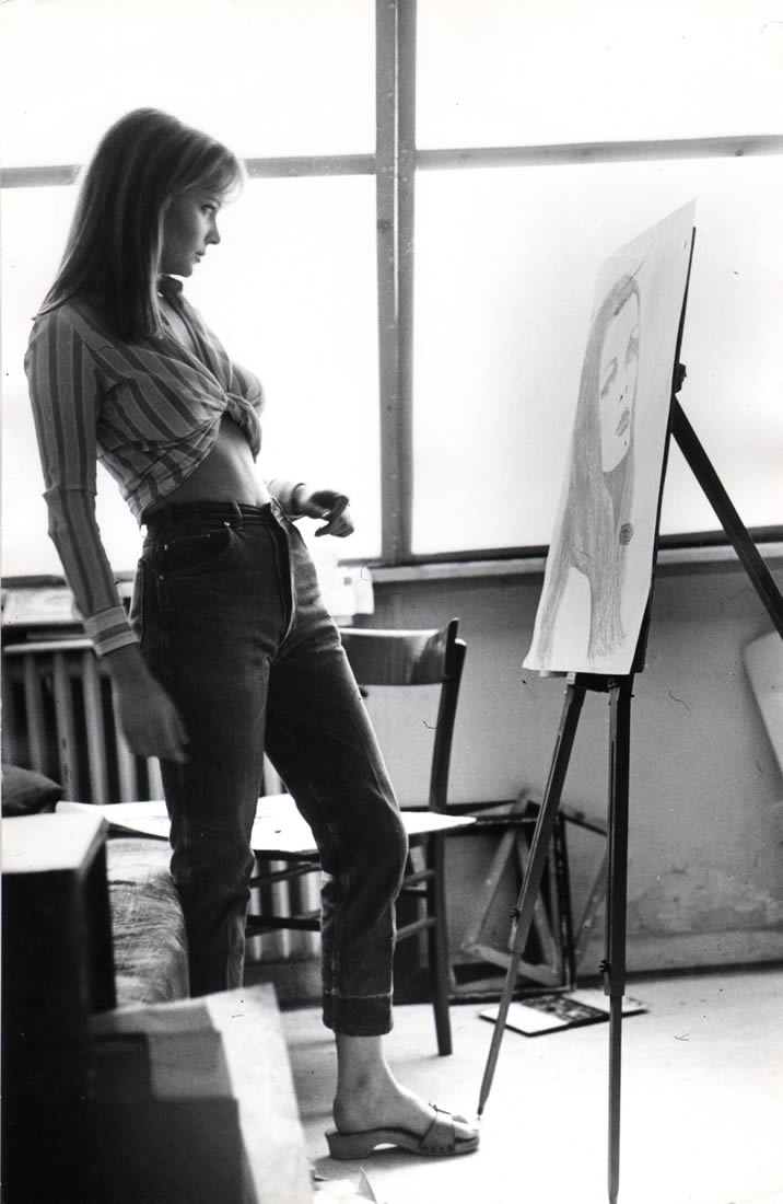 Laura Antonelli Feet