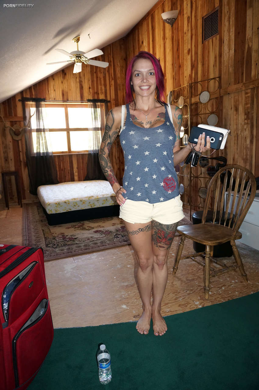 Anna Bell Peaks Feet Photos
