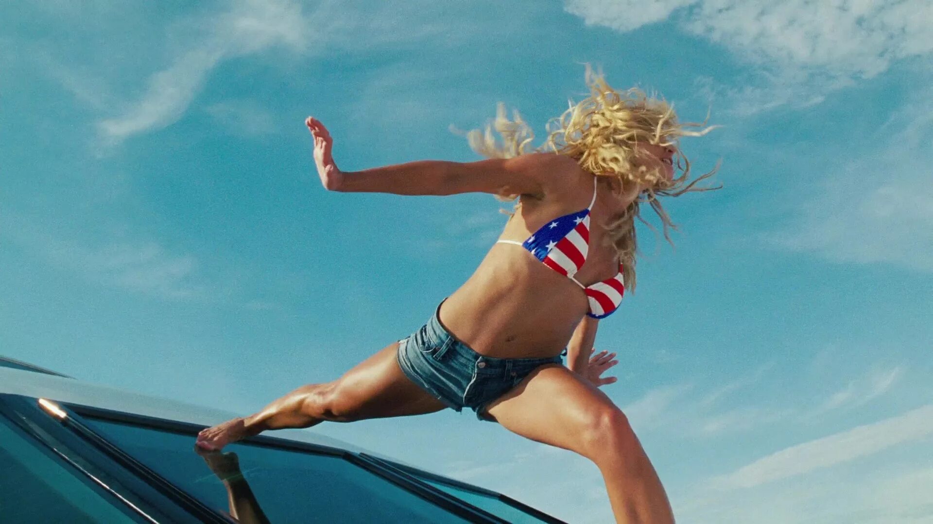 This is a landscape image with resolution 1920x1080, dominant color gray, approximately 1 main objects.