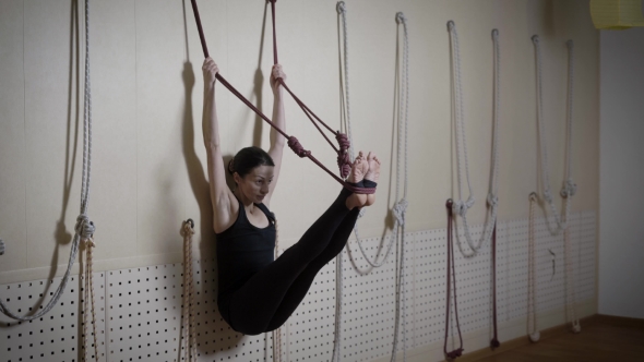 This is a landscape image with resolution 590x332, dominant color gray, approximately 1 main objects.